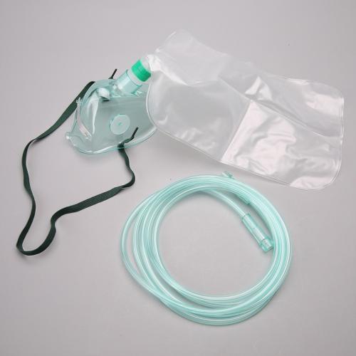 Non-rebreathing oxygen mask with bag