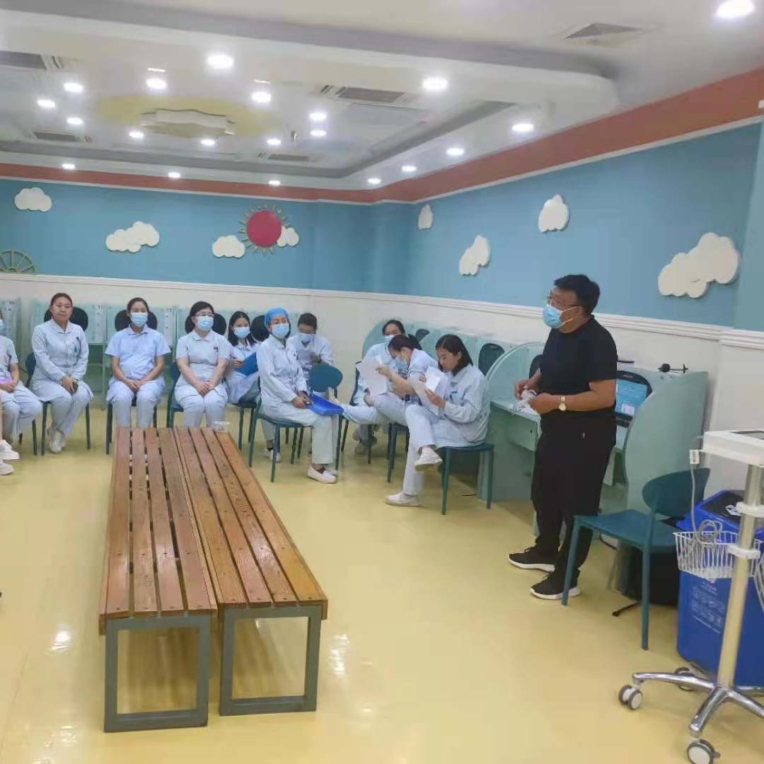 Demonstration von Xiamen Gewinner Verneblerprodukte im Krankenhaus