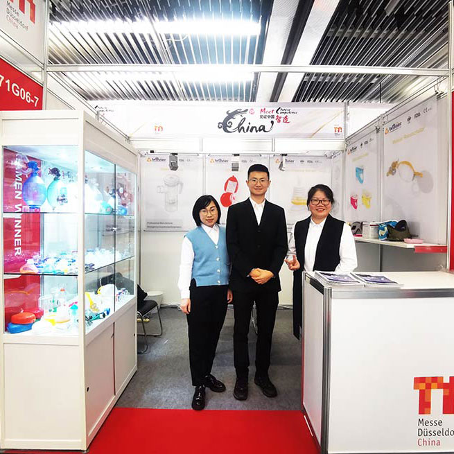 Hersteller von Ambu-Beuteln aus Xiamen, Gewinner von Medical Elevating Connections auf der MEDICA 2023
    